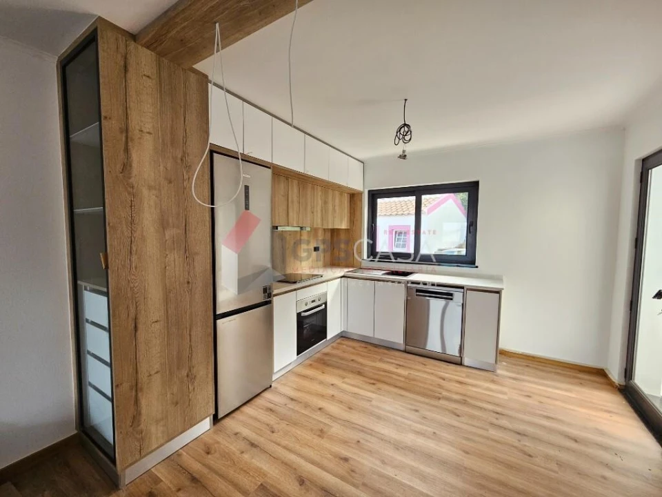 Moradia T2 para Venda em Biscoitos Foto 9