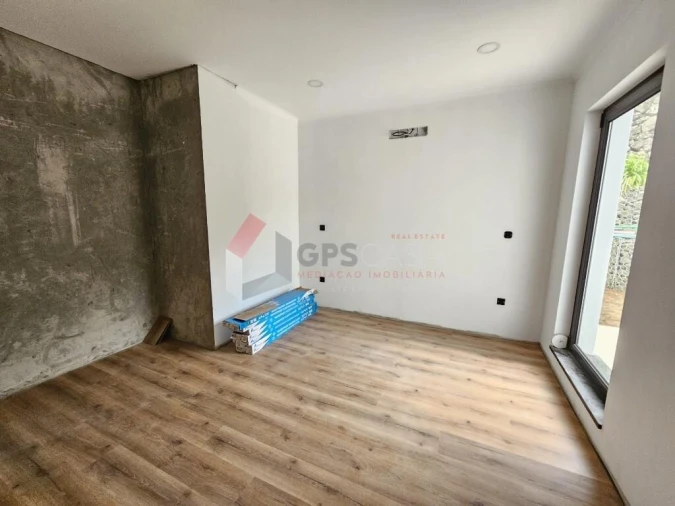 Moradia T2 para Venda em Biscoitos Foto 15