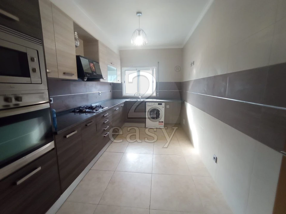 Apartamento T3 para Venda em Santiago do Cacém, Santa Cruz e São Bartolomeu da Serra Foto 5