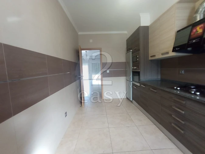 Apartamento T3 para Venda em Santiago do Cacém, Santa Cruz e São Bartolomeu da Serra Foto 6