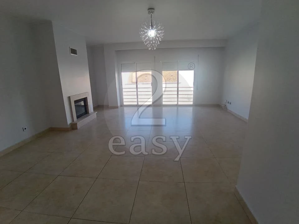 Apartamento T3 para Venda em Santiago do Cacém, Santa Cruz e São Bartolomeu da Serra Foto 4