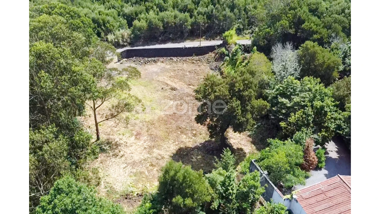 Terreno para Venda em Fenais da Luz Foto 15