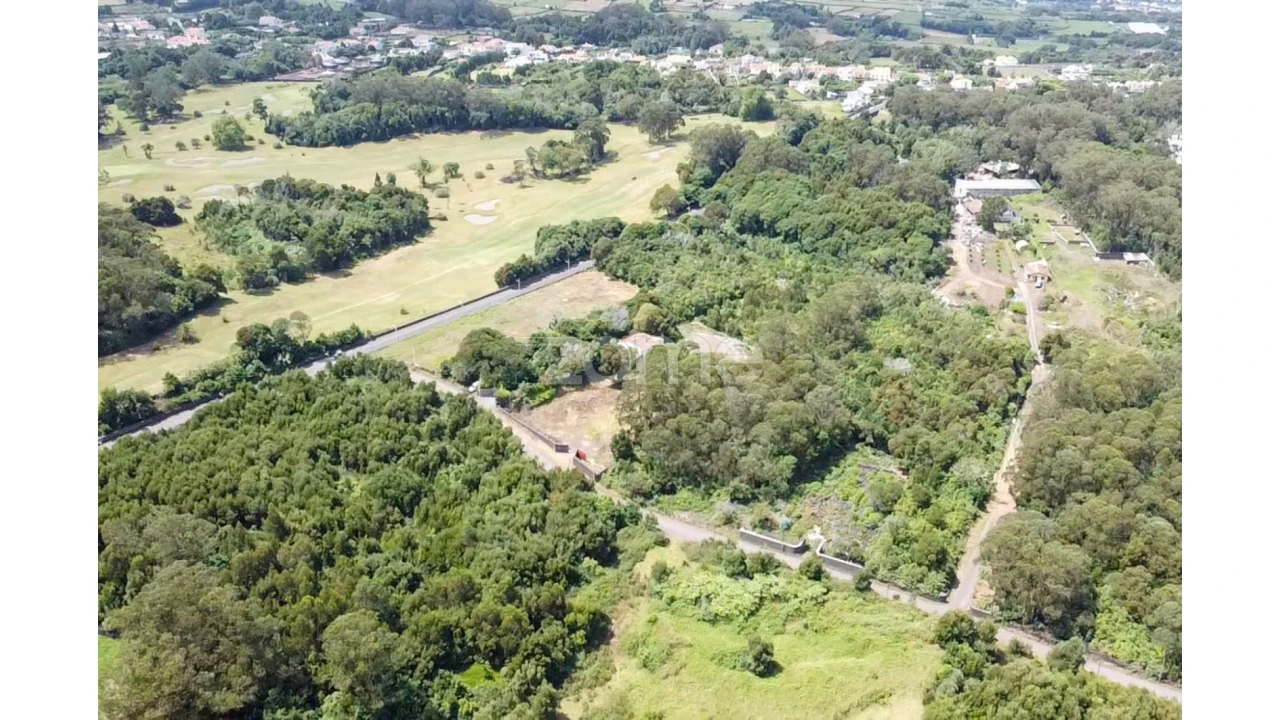 Terreno para Venda em Fenais da Luz Foto 14