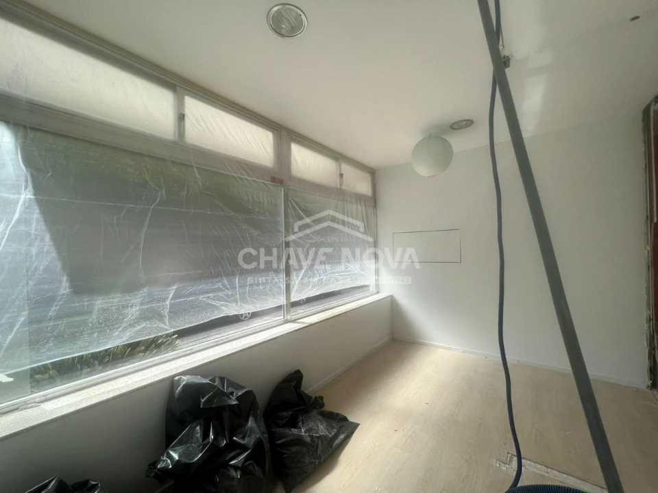 Loja para Venda em Aguçadoura e Navais Foto 14