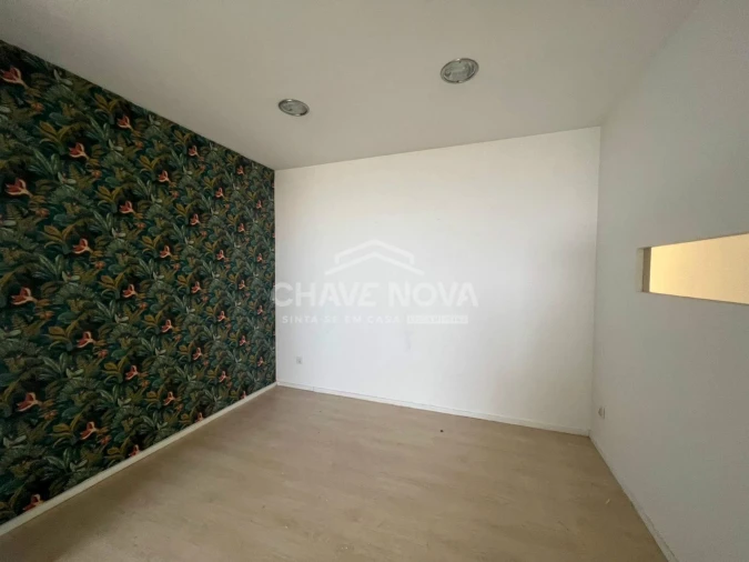 Loja para Venda em Aguçadoura e Navais Foto 2