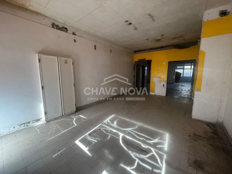 Loja para Venda em Aguçadoura e Navais Foto 7