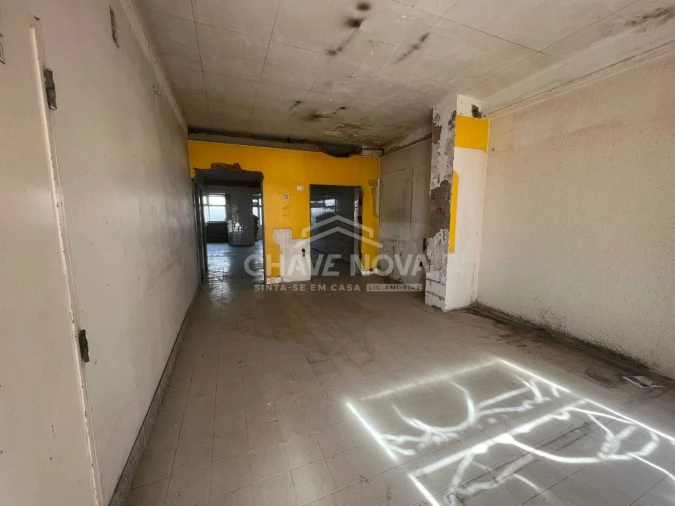 Loja para Venda em Aguçadoura e Navais Foto 15