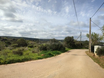 Terreno para Venda em Lagos (São Sebastião e Santa Maria)