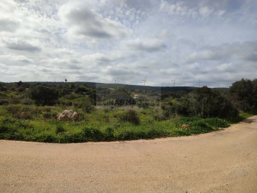 Terreno para Venda em Lagos (São Sebastião e Santa Maria)
