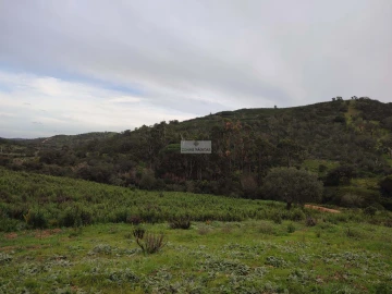Terreno para Venda em Lagos (São Sebastião e Santa Maria)