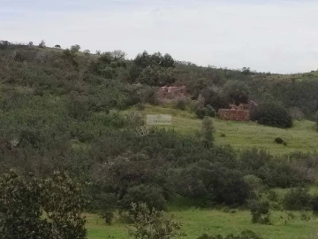 Terreno para Venda em Lagos (São Sebastião e Santa Maria)