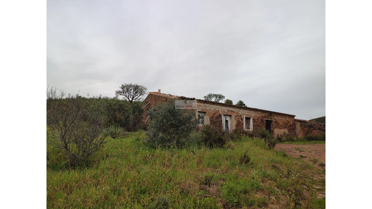 Quinta T3 para Venda em Lagos (São Sebastião e Santa Maria) Foto 2