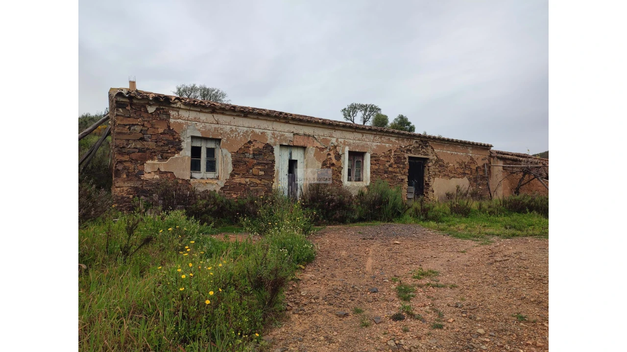 Quinta T3 para Venda em Lagos (São Sebastião e Santa Maria) Foto 1