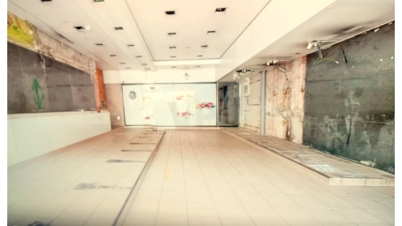 Loja para Arrendamento em Rio Tinto Foto 7