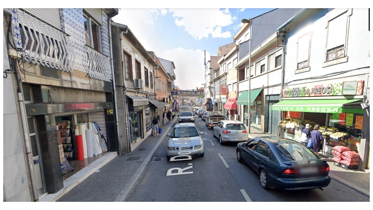 Loja para Arrendamento em Rio Tinto Foto 3