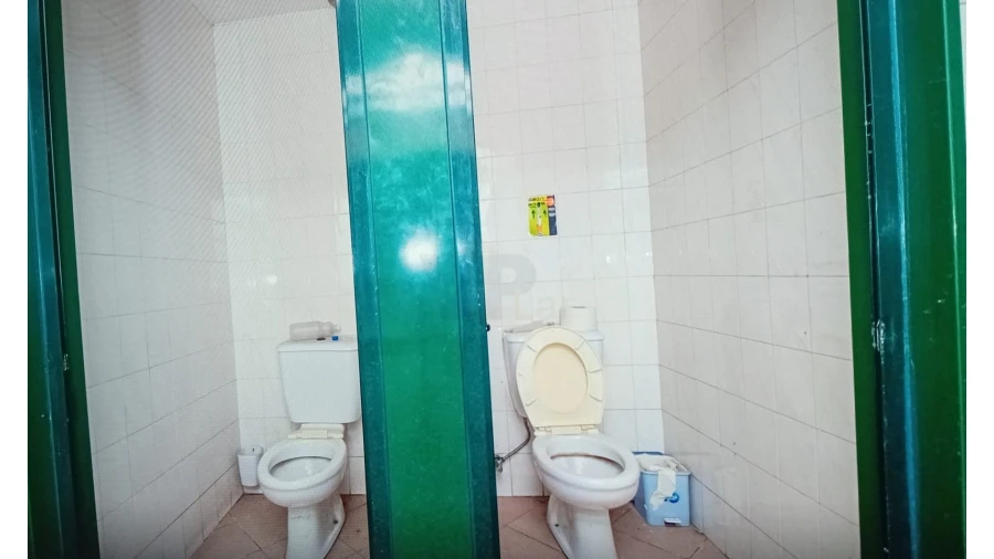 Loja para Arrendamento em Rio Tinto Foto 11