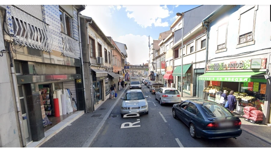 Loja para Arrendamento em Rio Tinto Foto 3