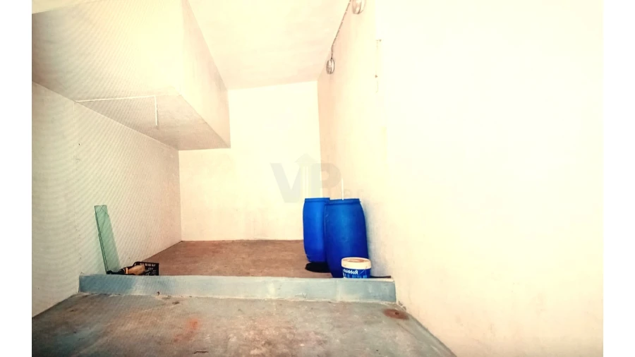 Loja para Arrendamento em Rio Tinto Foto 10