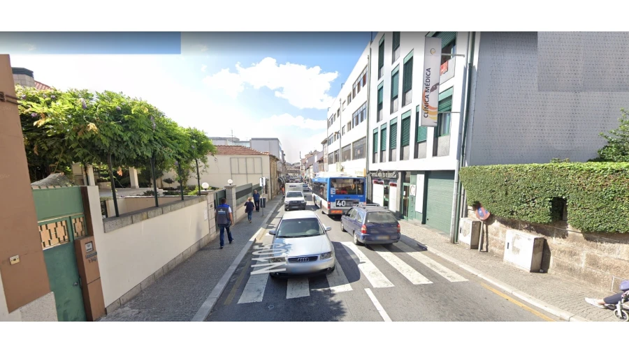 Loja para Arrendamento em Rio Tinto Foto 6