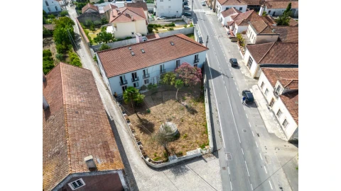 Moradia T18 para Venda em Parceiros e Azoia