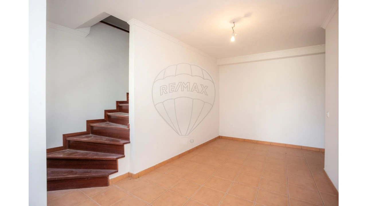 Moradia T18 para Venda em Parceiros e Azoia Foto 24