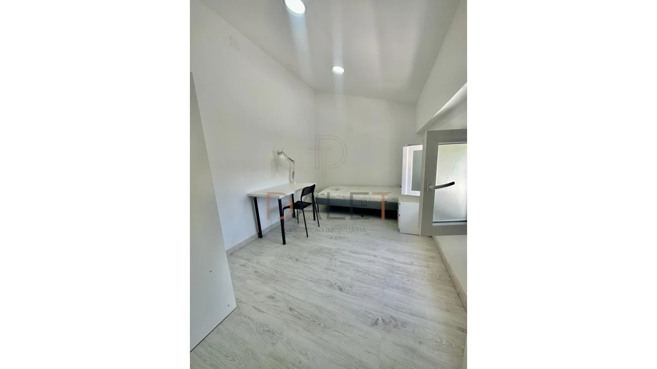 Moradia T9 para Venda em Ajuda Foto 50