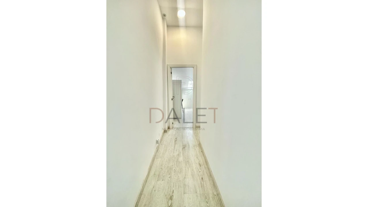 Moradia T9 para Venda em Ajuda Foto 35