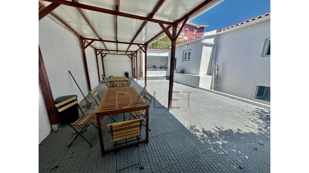 Moradia T9 para Venda em Ajuda Foto 70