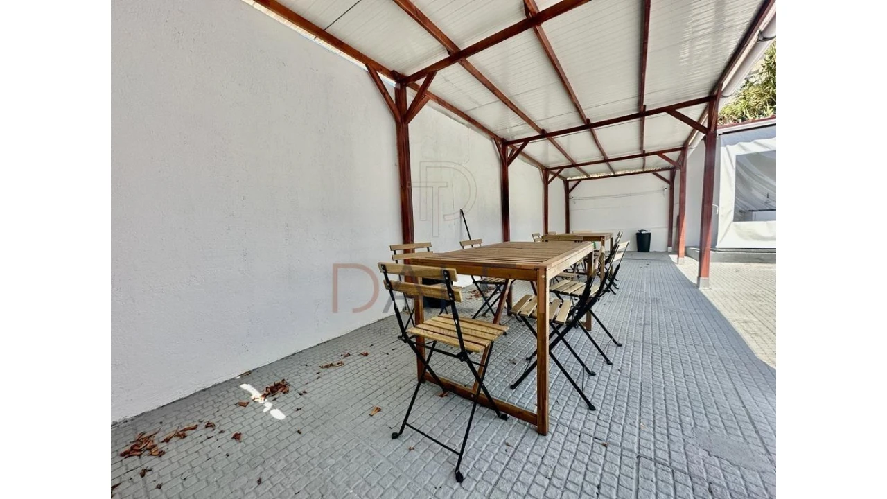 Moradia T9 para Venda em Ajuda Foto 66