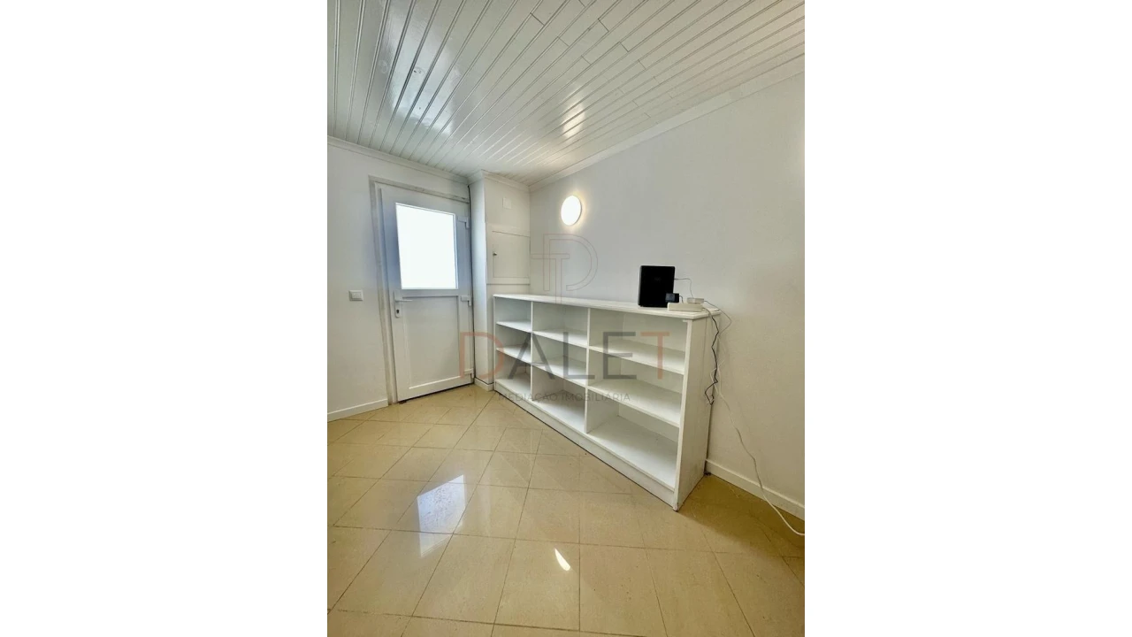 Moradia T9 para Venda em Ajuda Foto 20