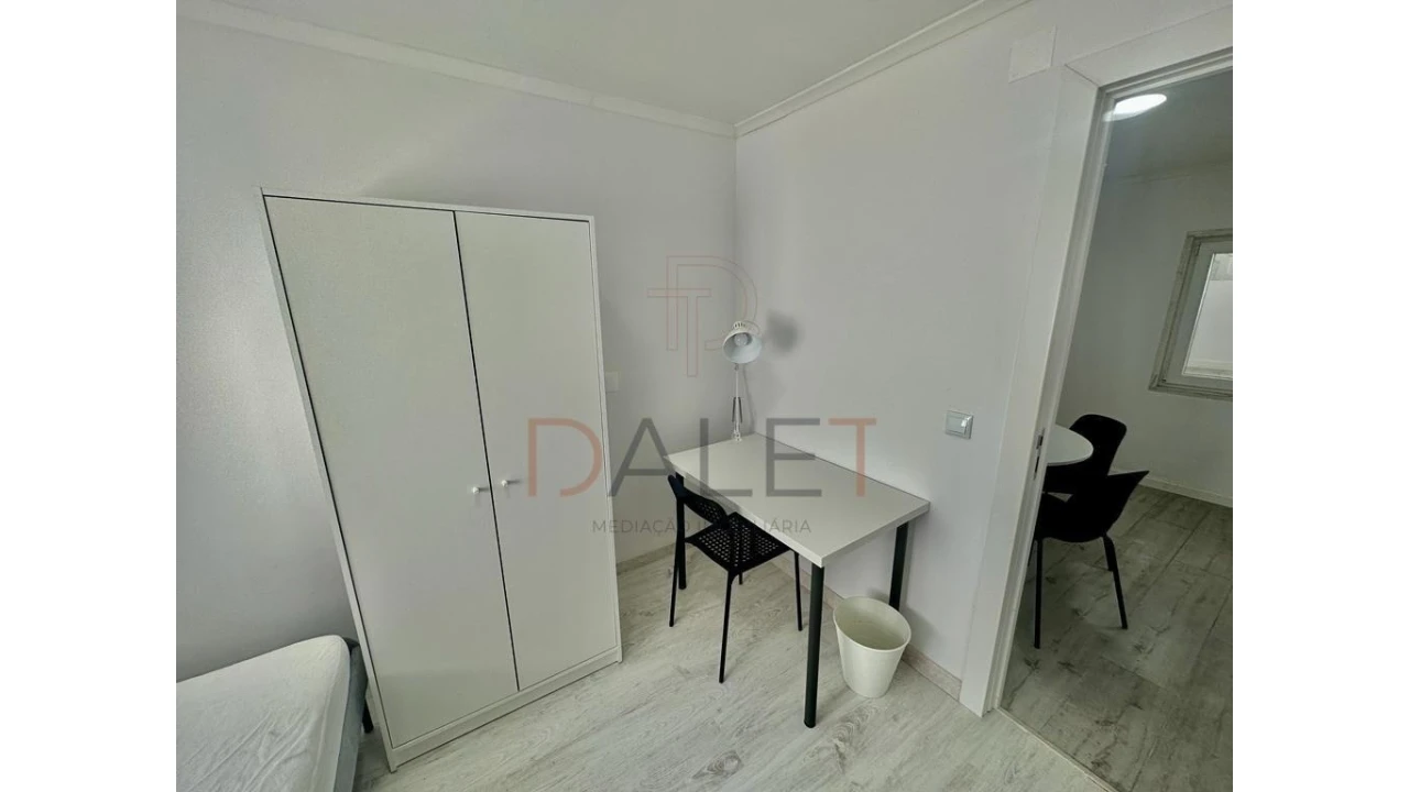 Moradia T9 para Venda em Ajuda Foto 60