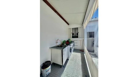 Moradia T9 para Venda em Ajuda