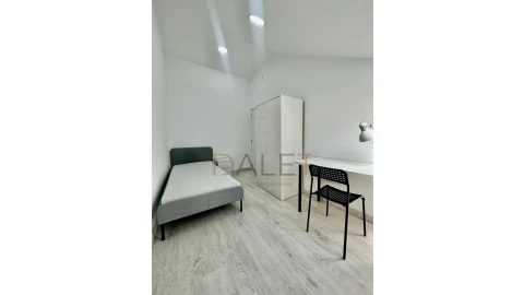 Moradia T9 para Venda em Ajuda