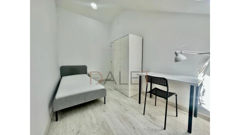 Moradia T9 para Venda em Ajuda