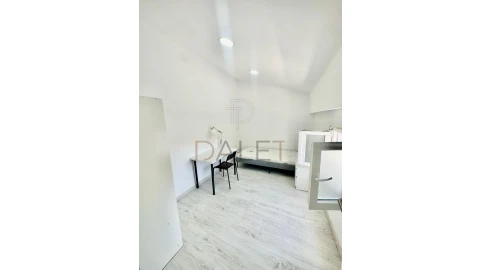 Moradia T9 para Venda em Ajuda