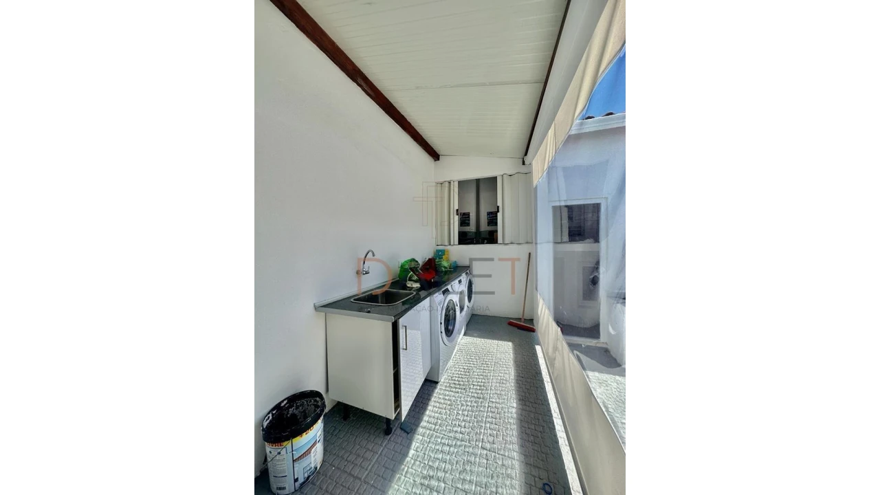 Moradia T9 para Venda em Ajuda Foto 85