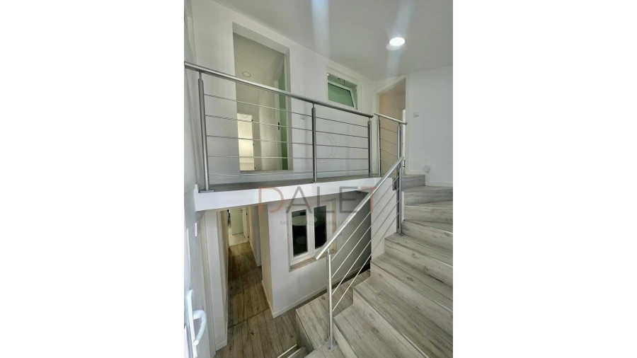 Moradia T9 para Venda em Ajuda Foto 34