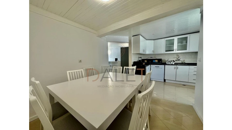 Moradia T9 para Venda em Ajuda Foto 8