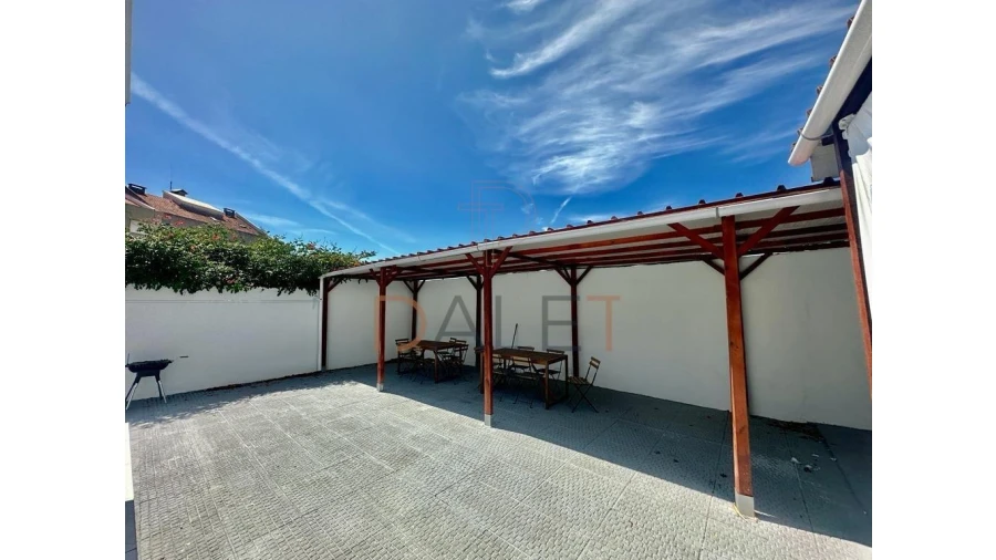 Moradia T9 para Venda em Ajuda Foto 79