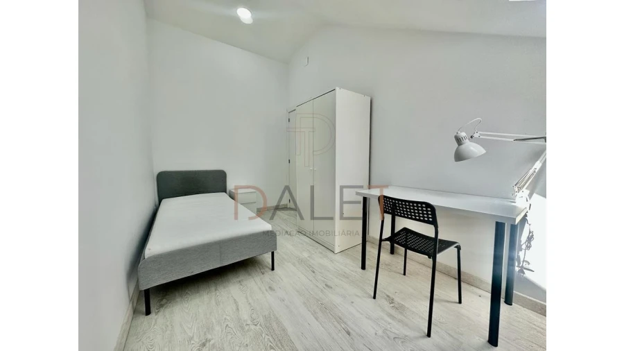 Moradia T9 para Venda em Ajuda Foto 44