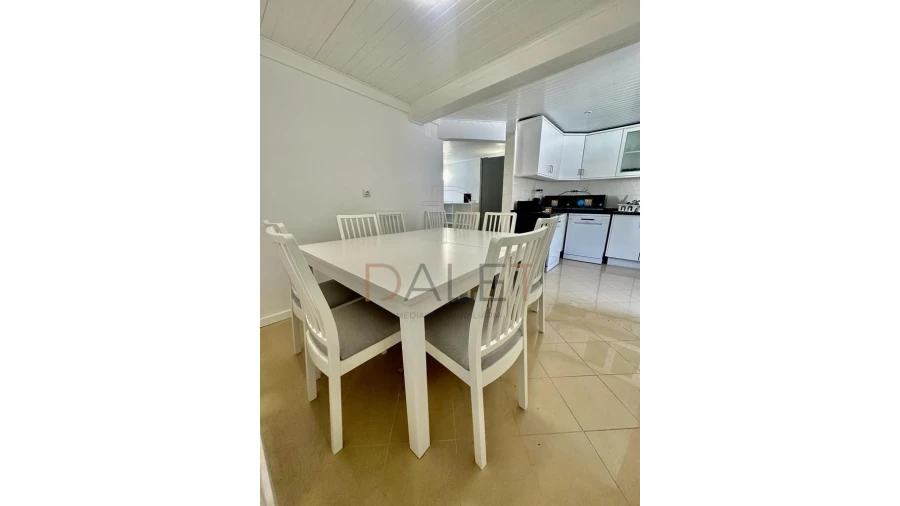 Moradia T9 para Venda em Ajuda Foto 17