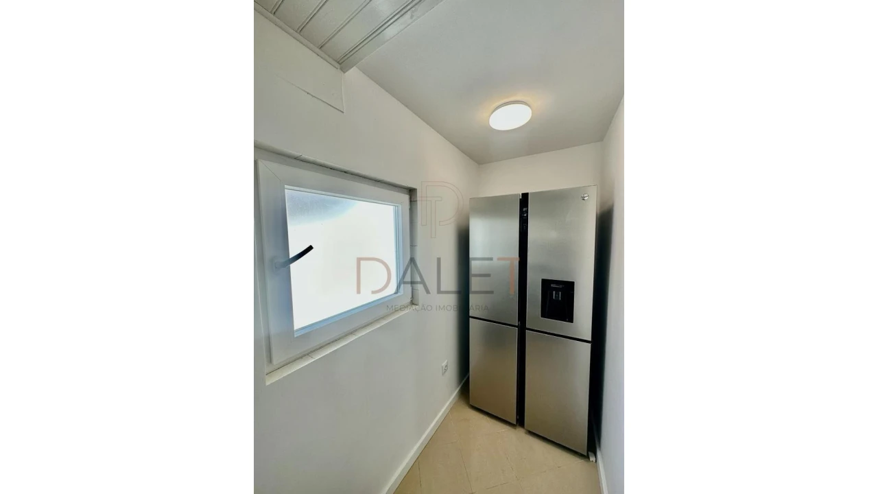 Moradia T9 para Venda em Ajuda Foto 16