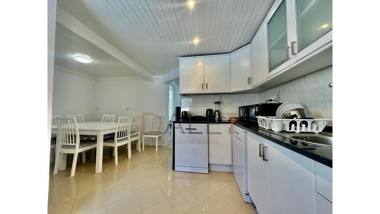 Moradia T9 para Venda em Ajuda Foto 12