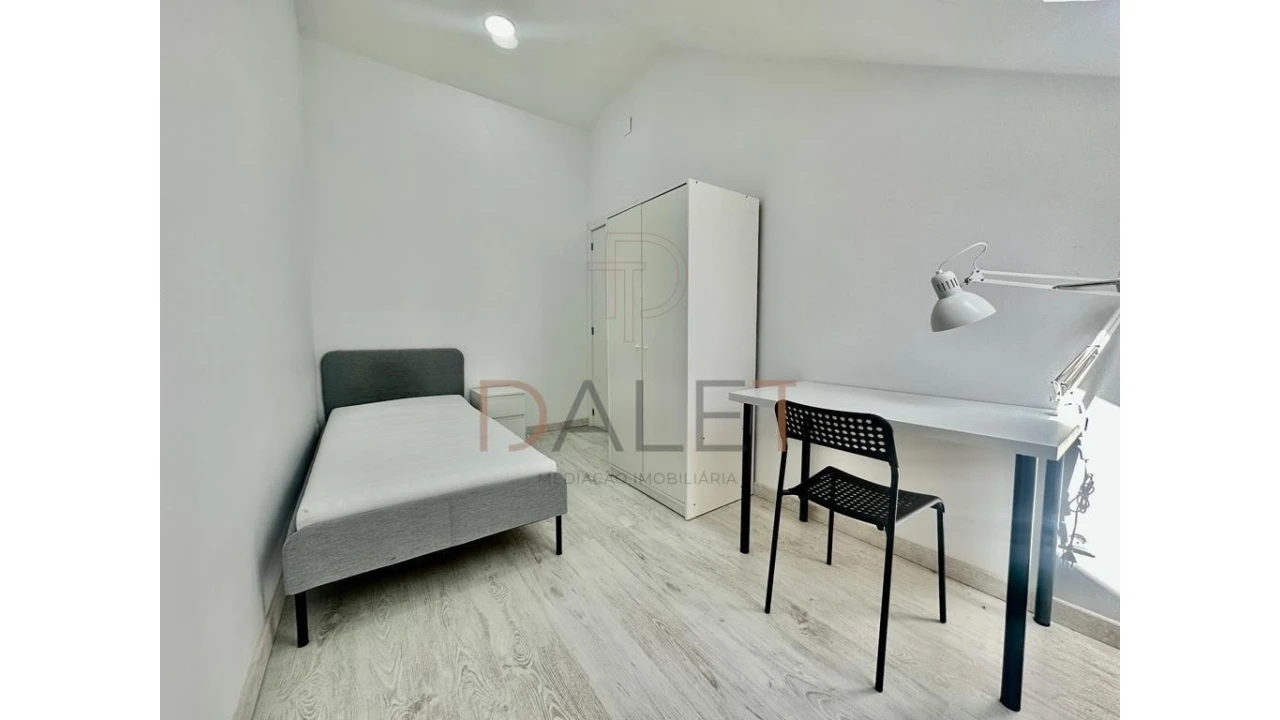 Moradia T9 para Venda em Ajuda Foto 44