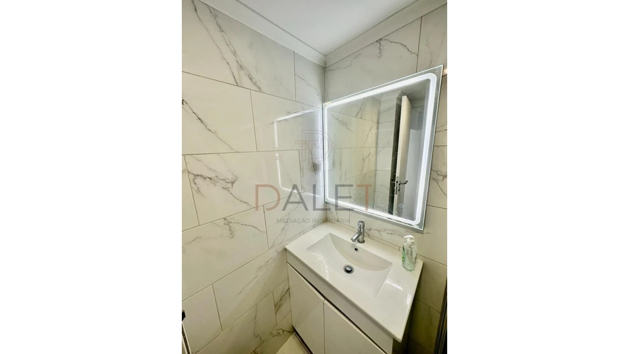 Moradia T9 para Venda em Ajuda Foto 29