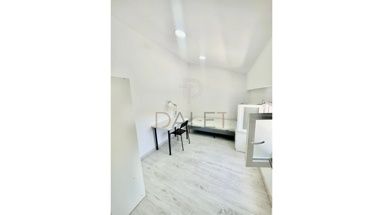 Moradia T9 para Venda em Ajuda Foto 47