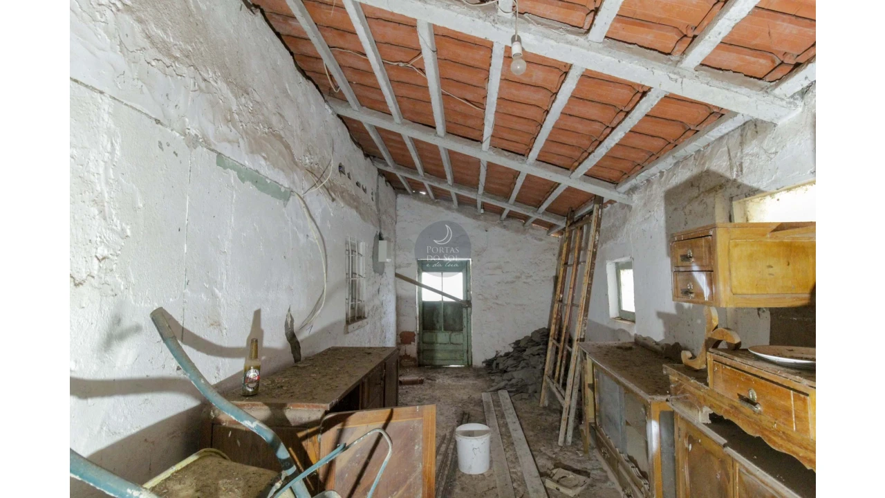 Moradia T2 para Venda em Malhou, Louriceira e Espinheiro Foto 4