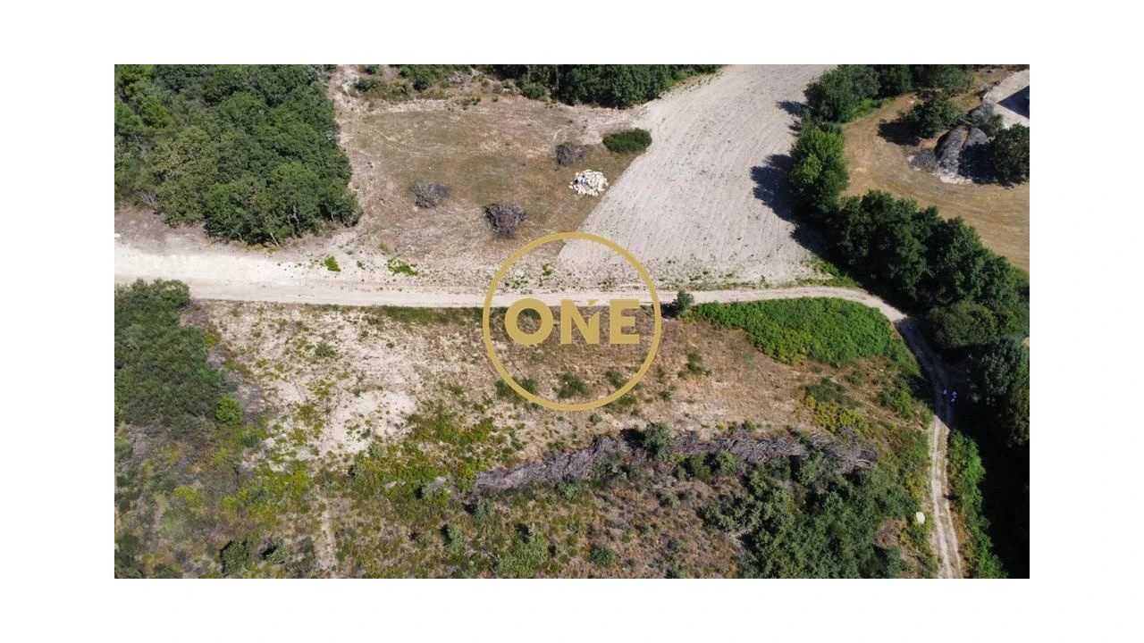 Terreno para Venda em Loivos e Póvoa de Agrações Foto 2