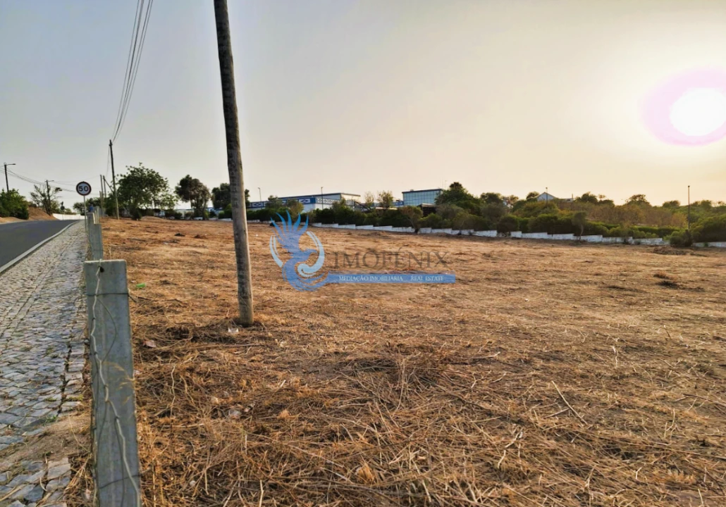 Terreno para Venda em Albufeira e Olhos de Água Foto 3
