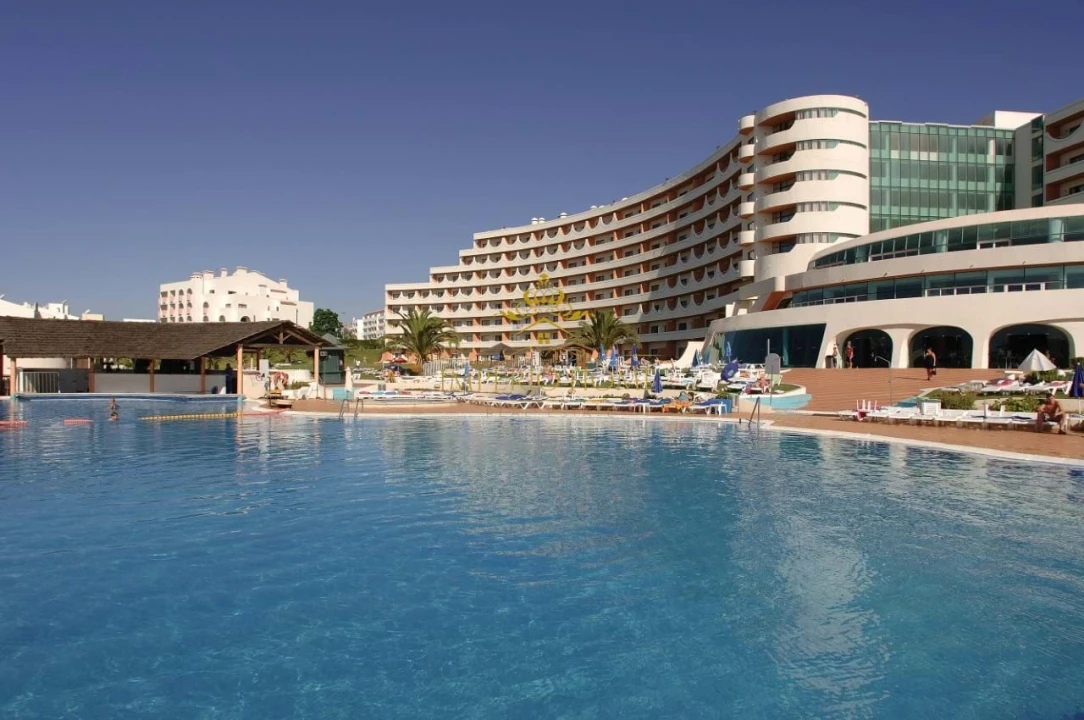 Apartamento T1 para Venda em Albufeira e Olhos de Água Foto 4